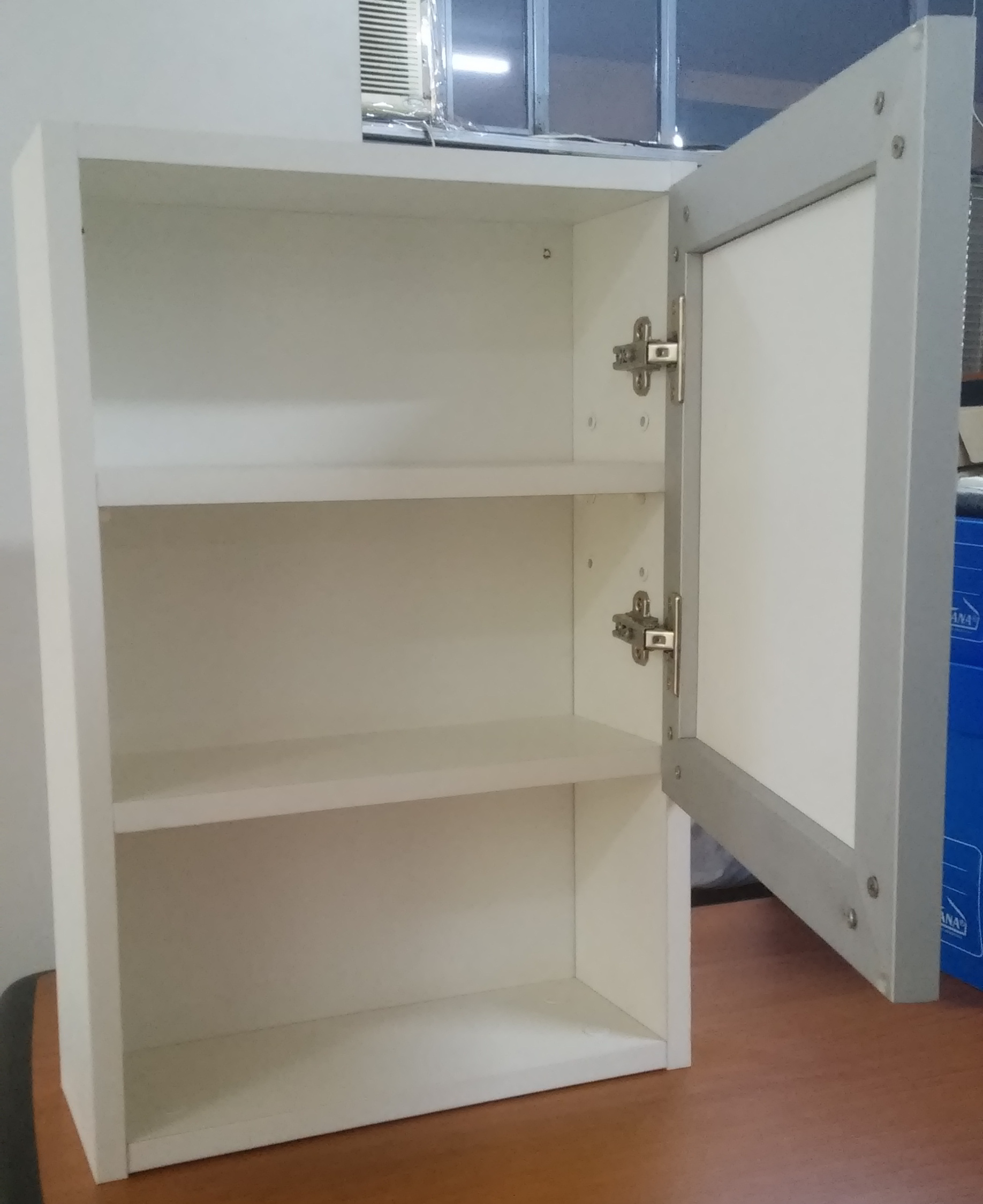 BOTIQUIN CON ESPEJO SIMPLE - masamoblamientos.com.ar